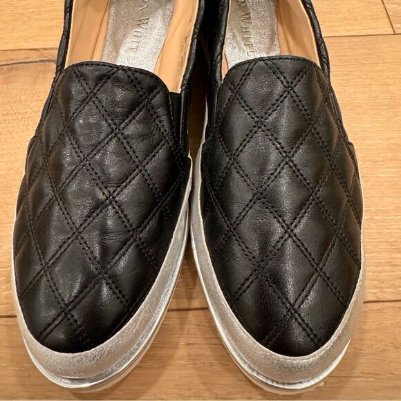 Ron White - Nellaya Quilt - Onyx - Picture 6 of 15